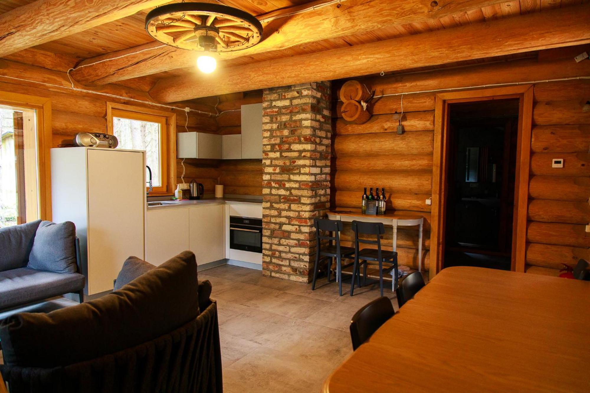 Roze Guest Houses Sklandas Bernati Exterior photo