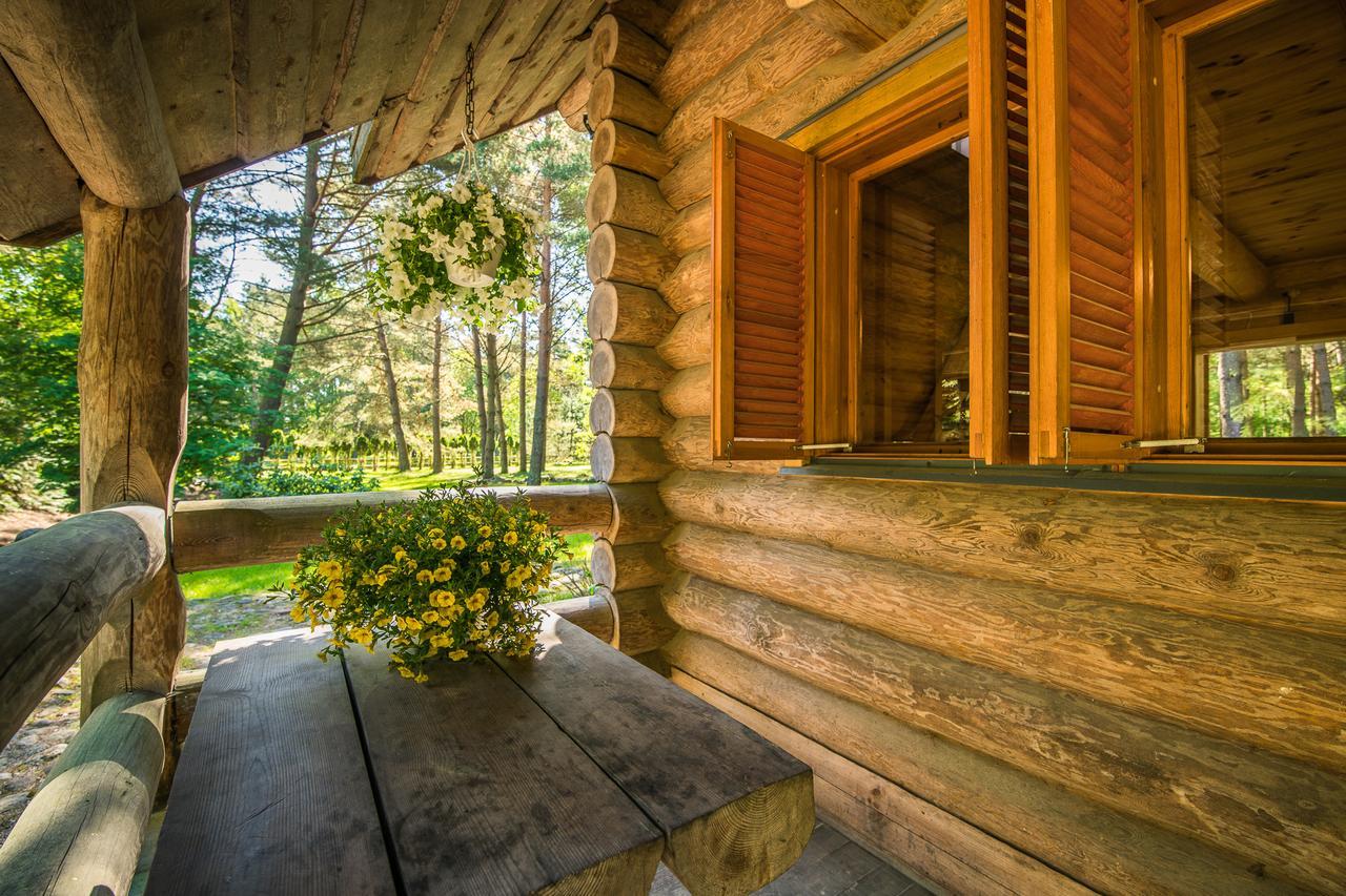 Roze Guest Houses Sklandas Bernati Exterior photo